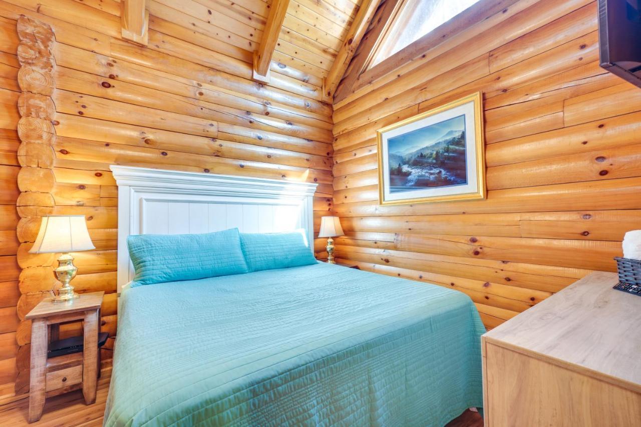 Lovely Gatlinburg Cabin With Private Hot Tub! Exterior photo
