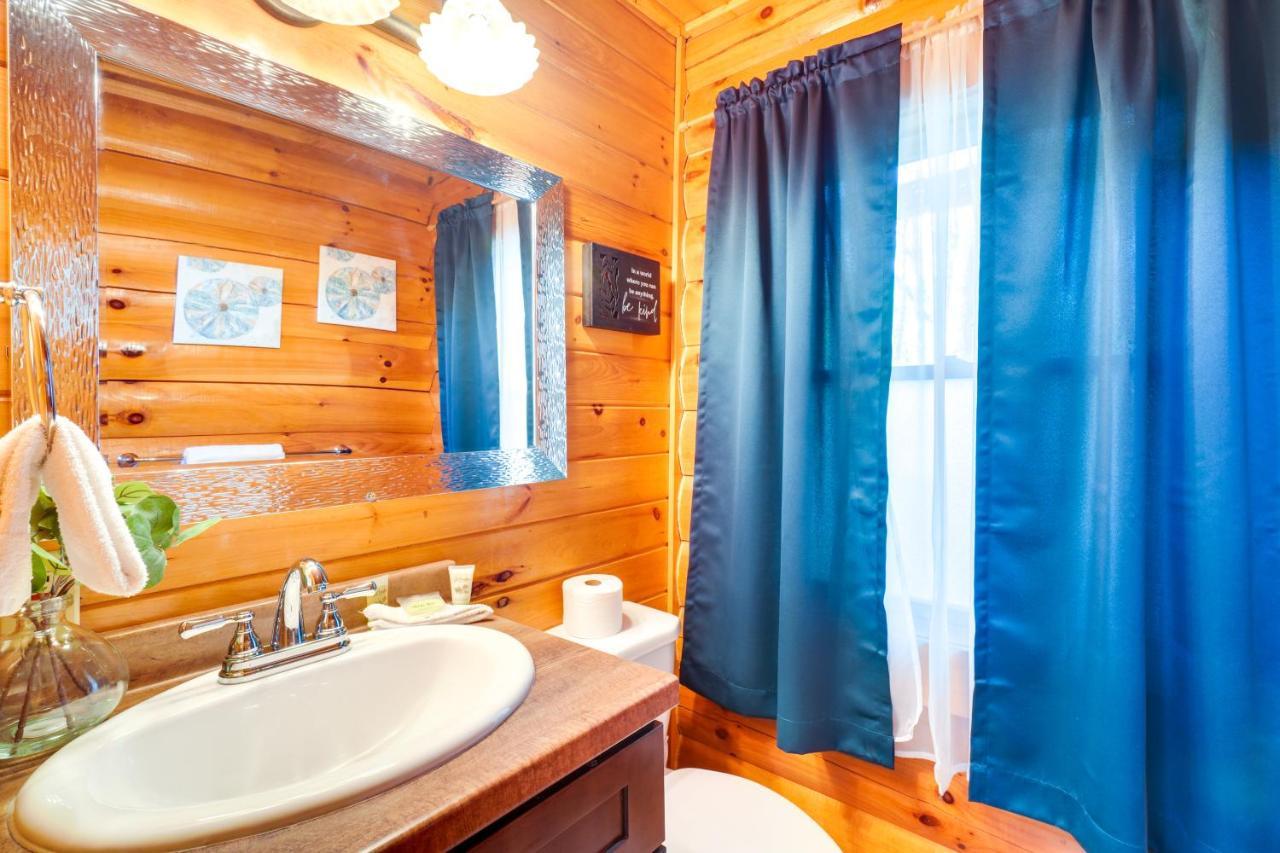 Lovely Gatlinburg Cabin With Private Hot Tub! Exterior photo